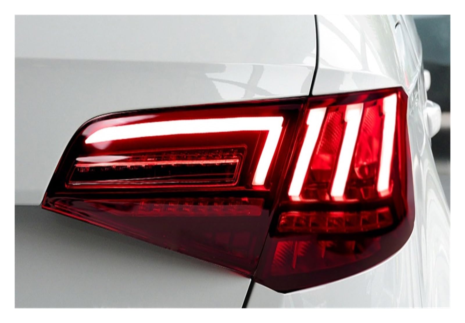 Amazon | 車種 LED テールライトアウディ A3 2013-2019 S3 スポーツ